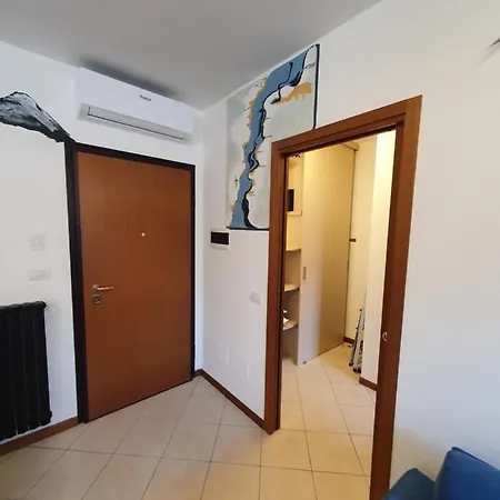 La Casa Nel Vento דירה דרביו