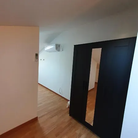 Apartment La Casa Nel Vento