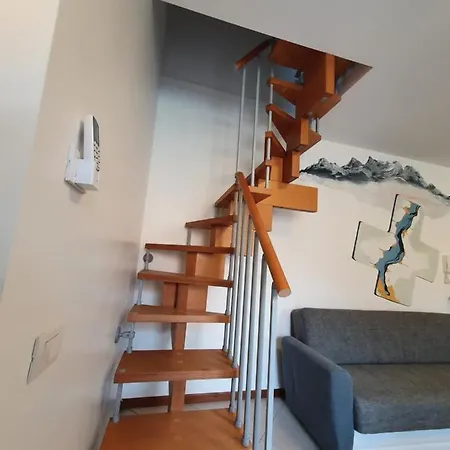 Apartment La Casa Nel Vento *